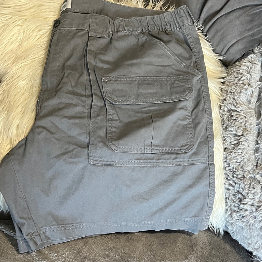 Men's Cargo Shorts in Charcoal 52 waist $7
